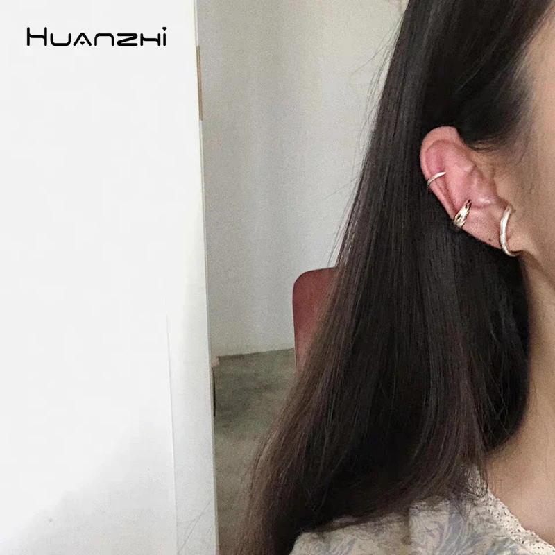 

HUANZHI 2019 New Geometric C Shape Opening Earless Hole Simple Metal Ear Clip Earring for Women Men Couple Party Gifts Vacation