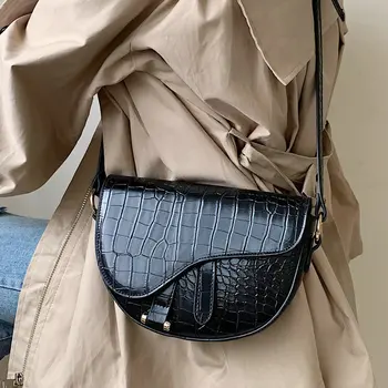

New Saddle 2020 Autumn and Winter New Niche Design Semicircular Crocodile Pattern Shoulder Messenger Bag Street Shot Handbags