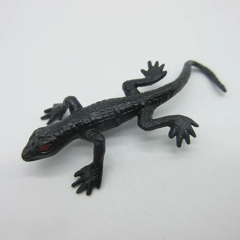 

50PCS Fun trick joke toy a particularly realistic model of a lizard gecko toy 75*35MM 50*25MM