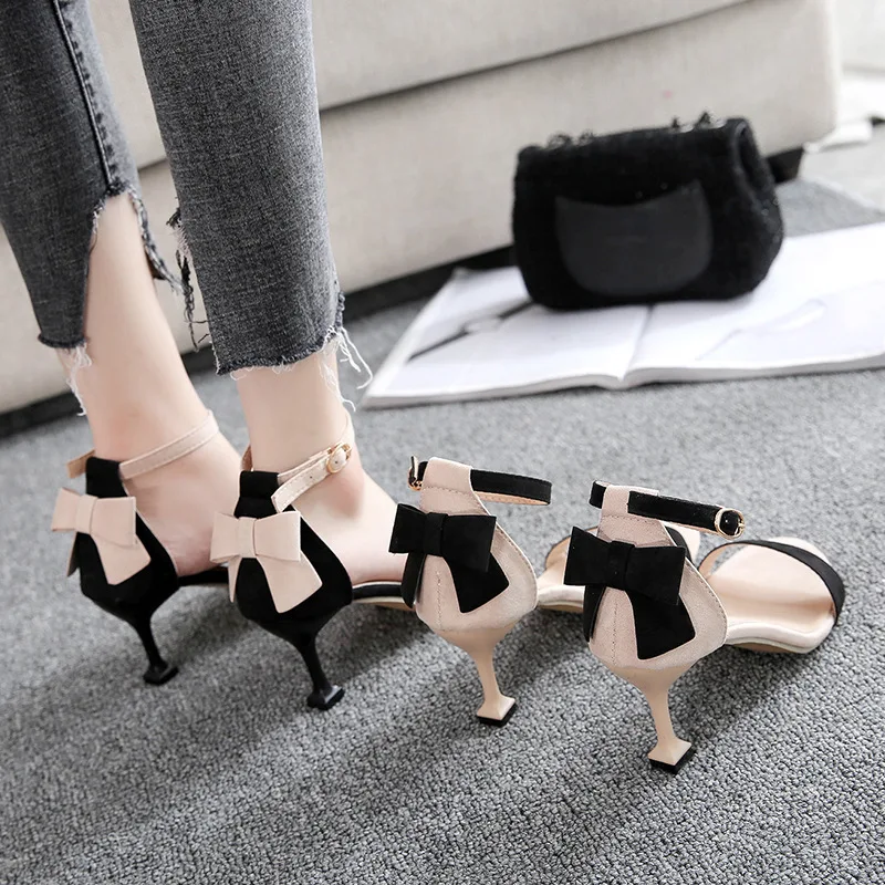 

2019 Summer New Style High-Heel Straight-line Buckle Hallow Women's Summer Peep-Toe Thin Heeled Sandals Versitile Fashion Butter