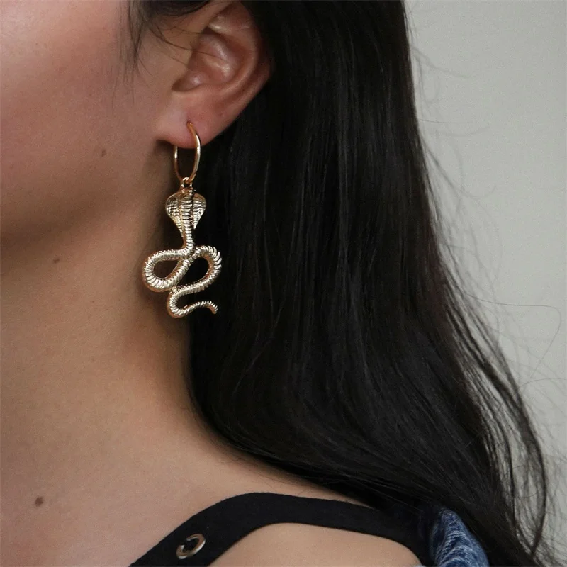 12933095710_873398036