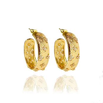 

Flower brand earrings personality fashion style four-leaf clover shape high-quality gifts for friends 2020 new hot