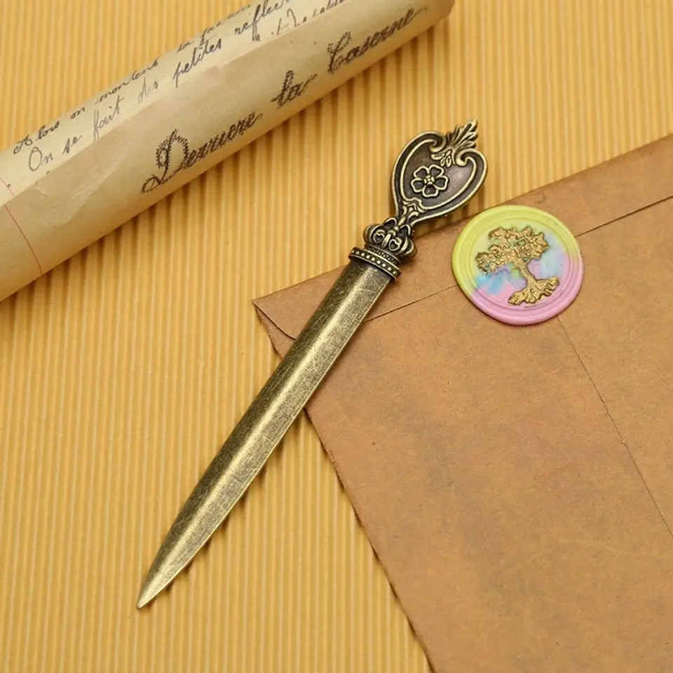 European style retro pattern metal letter opener for envelopes sealed by lacquer wax letter opening mail opener Carton cutting