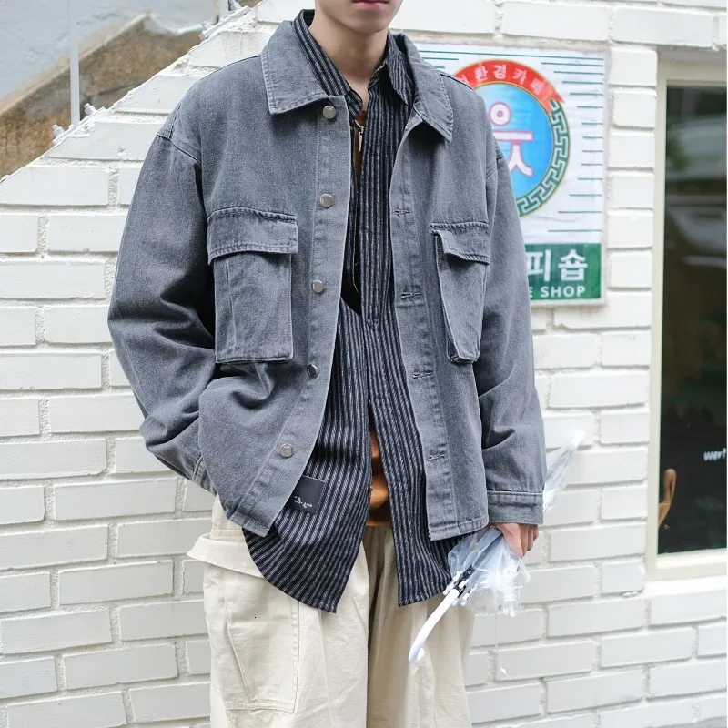 

Denim Jacket Men Fashion Washed Solid Color Casual Pocket Tooling Denim Jacket Man Streetwear Wild Hip Hop Loose Bomber Jacket