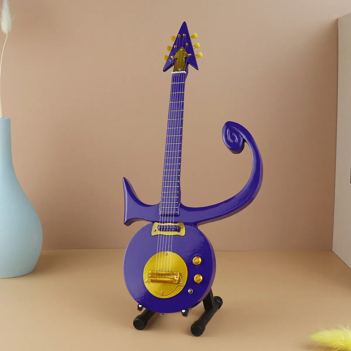 K18ミニギターモチーフゴールドチャーム　976K2509 K18ミニギターモチーフゴールドチャーム 976K2509 K18ミニギター