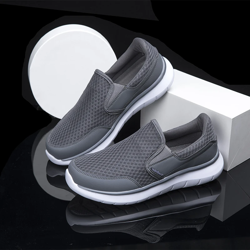 

Summer Men Casual Shoes Light Breathable Mesh Shoes For Men Slip-on Loafers Walking Mans Footwear zapatos hombre Big Size 40-50