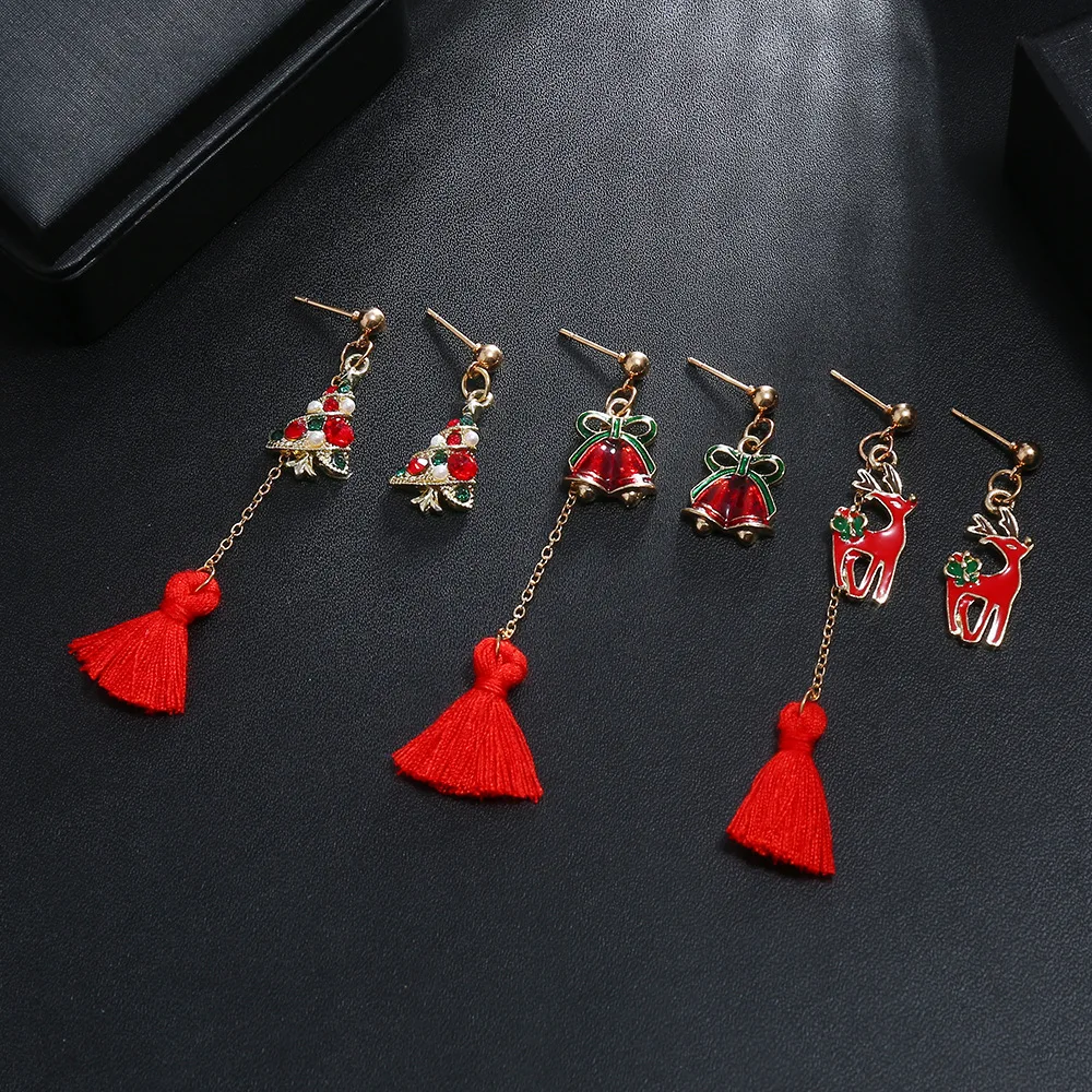 

Red Christmas Tree Bells Moose Crystal Piercing Drop Earrings for Women Cute Xmas Long Tassel Fringe Pendant Earring Accessories