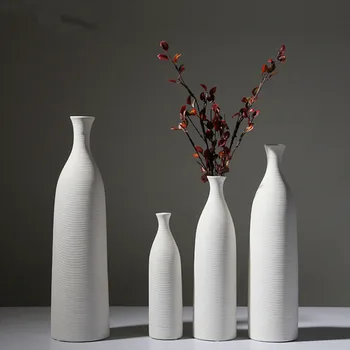 Elegant White Ceramic Vase 1
