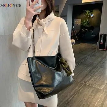 

Fashion Large Capacity Women Shoulder Bags Solid Frog Pendant Messenger Bag