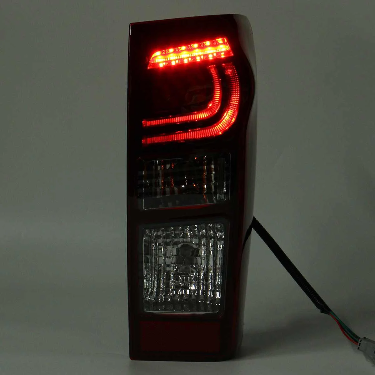 Автомобильный задний левый/правый Копченый хвост светильник фонарь стоп-сигнала Светодиодный для Isuzu DMax D-Max рабочими электрическими схемами 898125393 8961253983 стайлинга автомобилей