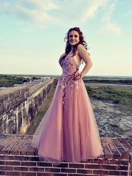 

Colorful Charming Sexy Sleeveless Tulle A Line Long Prom Dresses 2020 Halter Lace Up Appliques Floor Length Prom Dress
