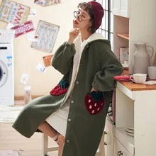 Женская одежда для сна; сезон осень-зима; плотный бархатный коралловый бархат; фланелевый Халат средней длины; банный халат; домашняя одежда