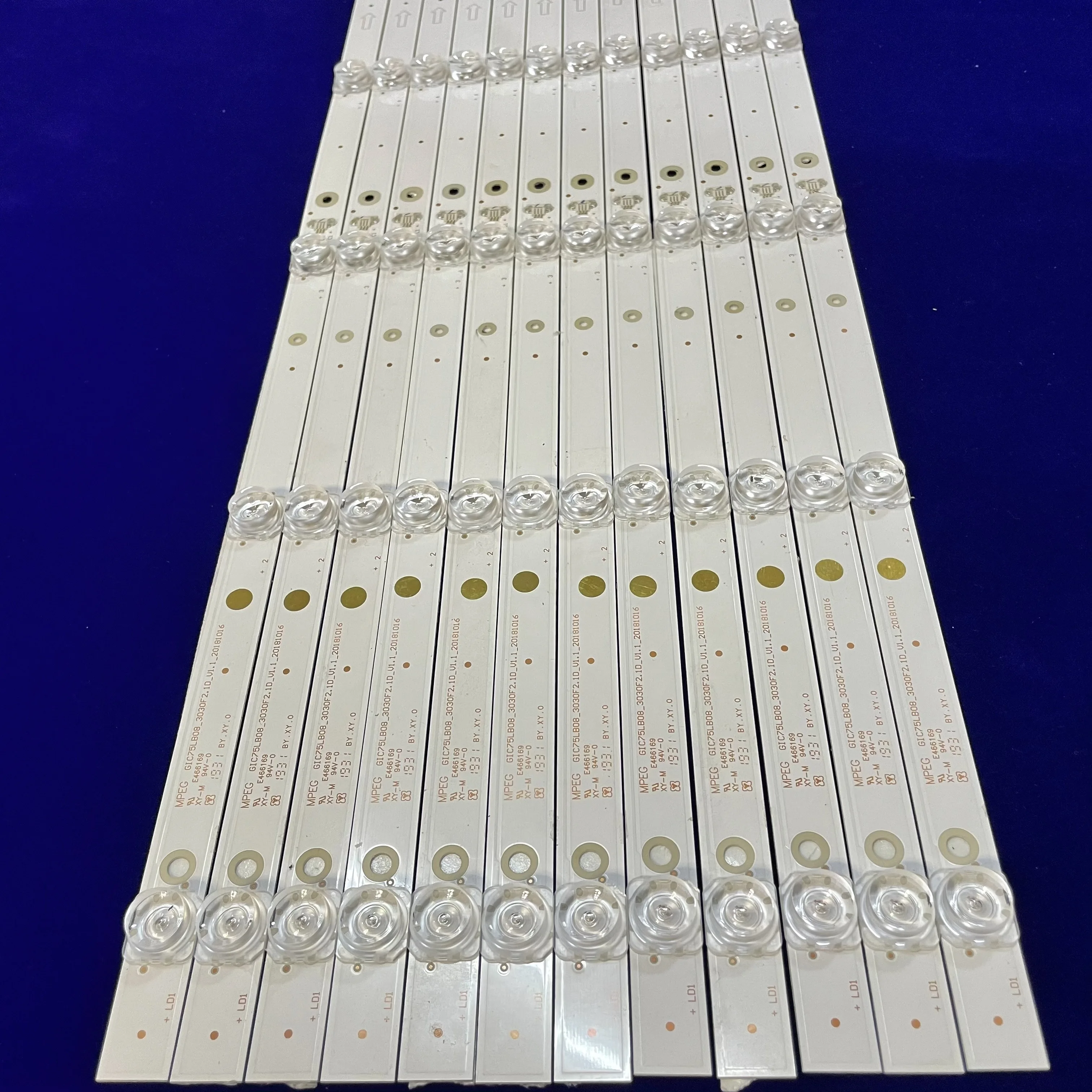 12PCS 3VLED 백라이트 스트립 75P8M 75EB600 75EP660 75EP662 75EP662X1 75EP663 75EP663X 75U6800C GIC75LB08 3030F2.1D V1.1