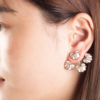 

Bride Talk Unique Design Abalone Shell Detachable One Style Two-wearing Earrings Fashion Micro Paved Cubic Zircon Ear Ornaments