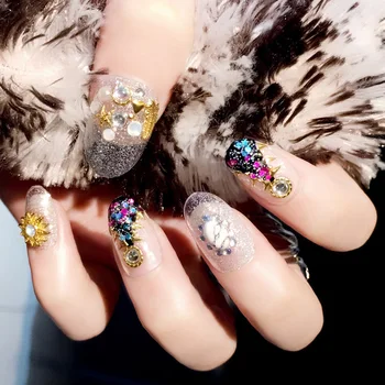 

24pcs/boxed Press on False Nails Shimmer Glitter Diamond Fake Fingernails Short Size Full Cover Fake Nails with Glue