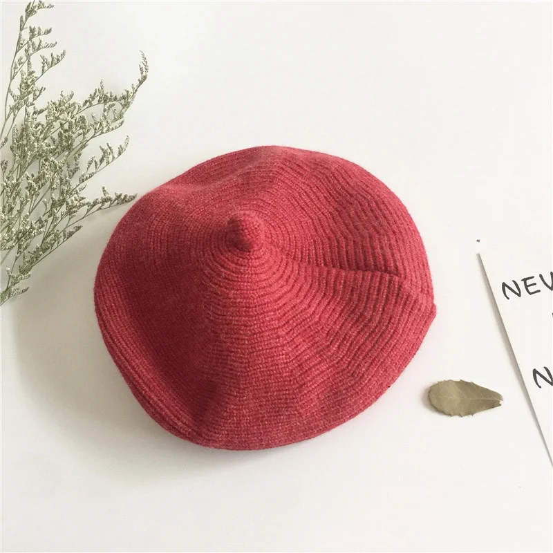 Strawberry red Вязаный берет, шапка для малышей на осень и зиму, теплые шерстяные шапки для девочек, однотонная шапка с дизайном «Тыква», детская шапка для художника, корейский стиль - Цвет: Strawberry red