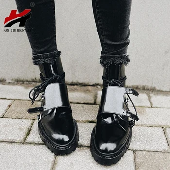 

NAN JIU MOUNTAIN Women Leather Boots Autumn And Winter Flat Boots Ankles Round Head Lace-Up Women's Boots Casual Plus Size
