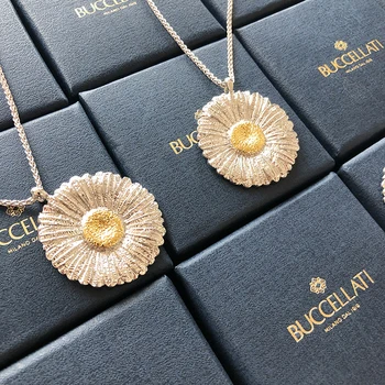 

Statement Ins GD Quan Golden Hypoallergenic Daisy Necklace Fashion Jewelry Cute Men and Women Couple Not Fade Bijoux Gifts