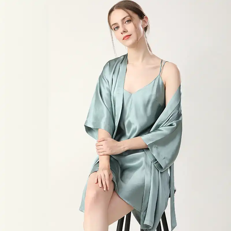 Nightdress and dressing gown sets Clearance
