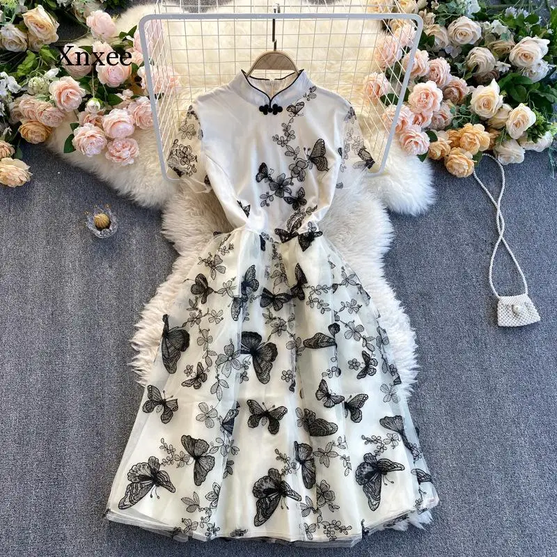 

Butterfly Embroidery Vintage Dress Chinese Cheongsam Ladies Spring Summer Dresses Puff Sleeve Balck White Fashion Character 2021