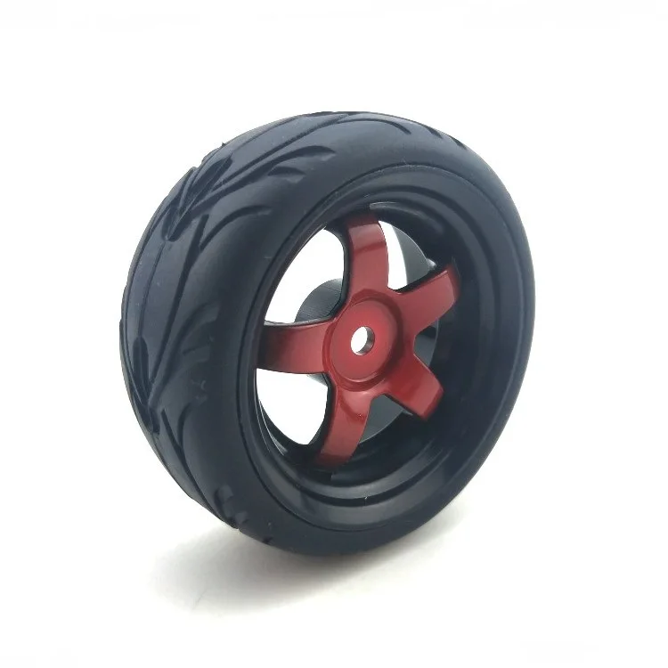 

One Pair of Dress 1.9-Inch Flat Running Tire Diameter 62mm Flame Perineum 1/10 Caravan Tire with Sponge Inner Wearing