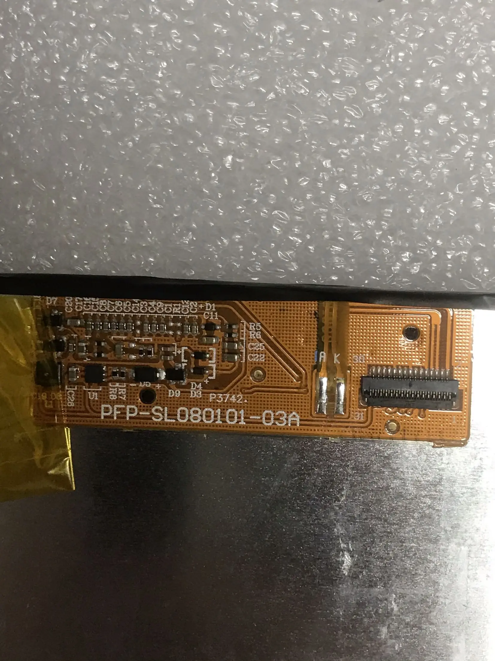º ǻ LCD ÷ ȭ鿡   PFP-SL080101-03A