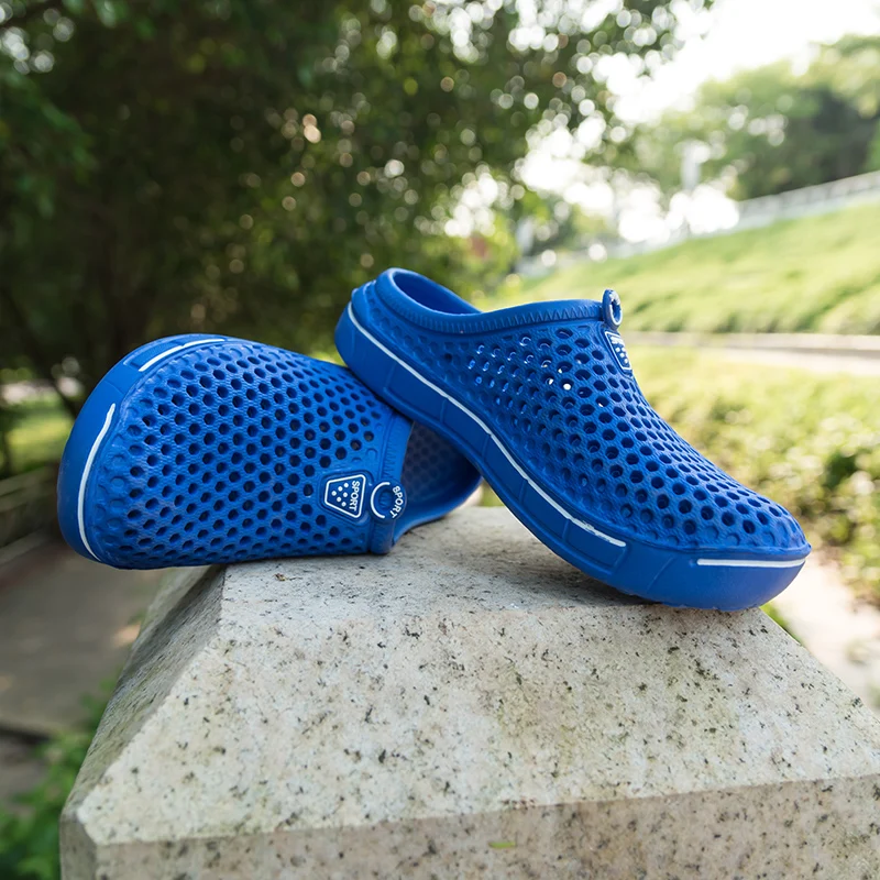 

Original Classic Clogs Garden Flip Flops Water Men Women Summer Beach Aqua Slipper Outdoor LightWeight Sandals Kryptek Shoes