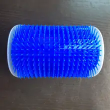  1 Pcs Corner Pet Brush Comb Play Cat Toy Plastic Scratch Bristles Arch Massager Self Grooming Cat Scratcher 