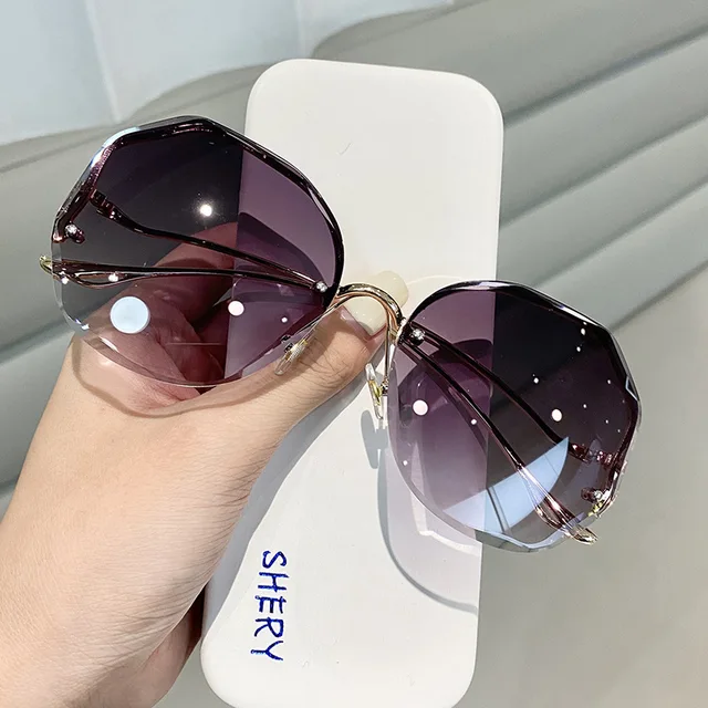 2022 Rimless Sunglasses Fashion Sunglasses Women Tide Vasos Decorativos Luxury Lunette De Soleil Femme Vintage Zonnebril Dames G02