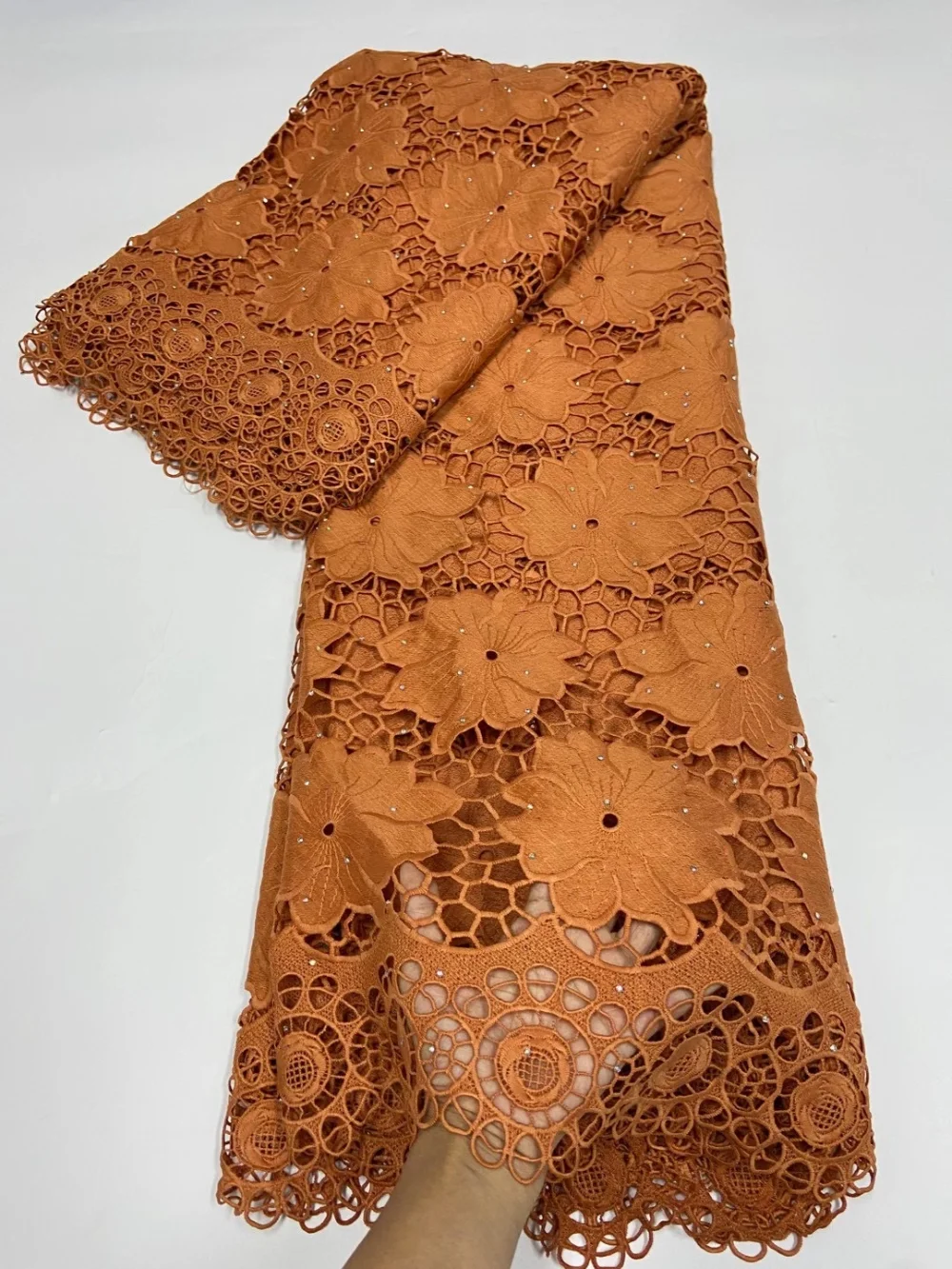 2A8239EB64B42D6941657A32A2F7AF76