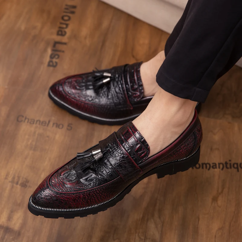 

Men Shoes Formal Leather Loafers Men Business Crocodile Dress Shoes Man Luxury Tassels Wedding Shoes Men Zapatos Oxford Hombre