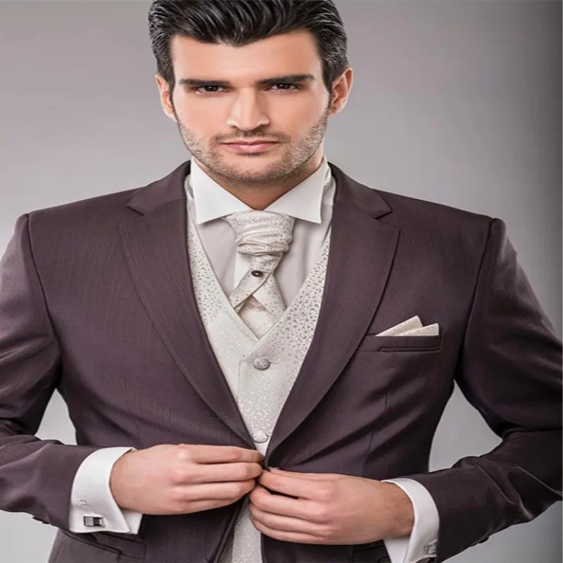 

Custom Made Fit Brown Groom Tuxedos Best Man Suit notch Lapel Groomsman Mens Wedding Bridegroom Costumes (Jacket + Pants + Vest)