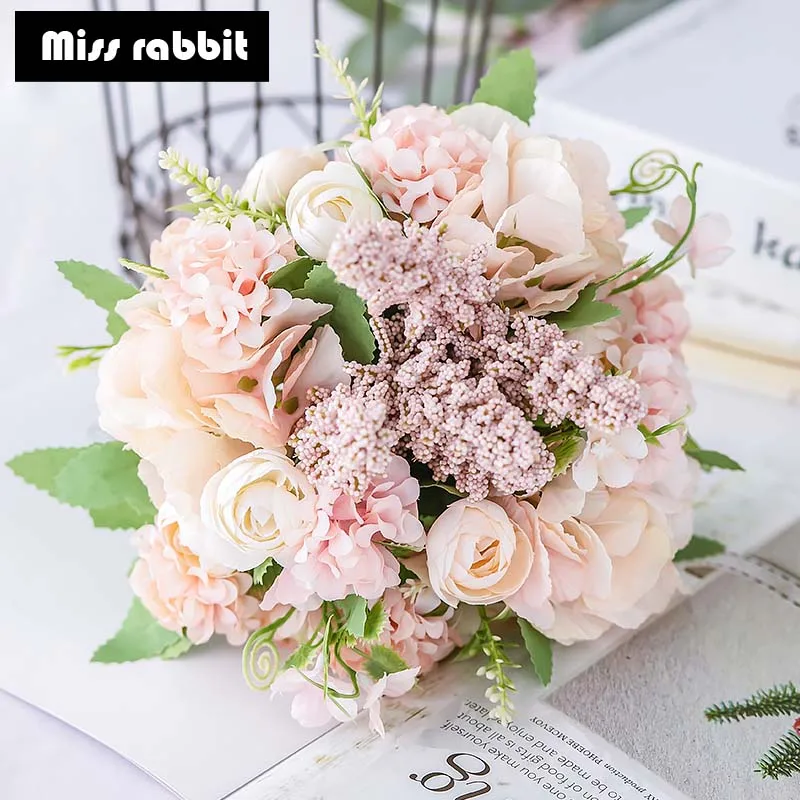 

Artificial Flower Rose Holding Wedding Bouquet Silk Flowers for Home Party Table Decoration Fall Decorations Fake Flower