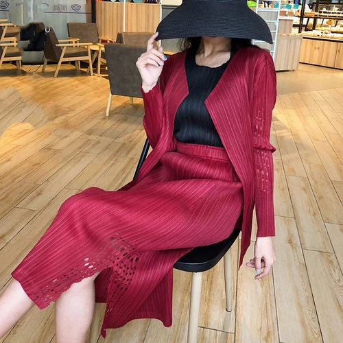 wine red Issey плиссированные костюмы, одноцветные открытые пальто и юбка длиной до щиколотки, два предмета, Женский комплект, Новинка осени, японский стиль - Цвет: wine red