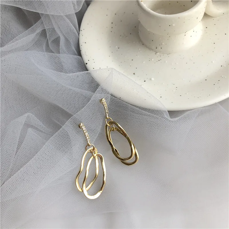 

New Design Lines Irregular Geometric Metallic Earrings Fashion Jewelry Wild Temperament Drop Earrings Gift Earrings for Women