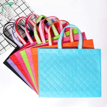 

41x32cm Non Woven Fabric Shopping Bags Reusable Eco Friendly Woman Garment Clothing Handbag Gift Bag