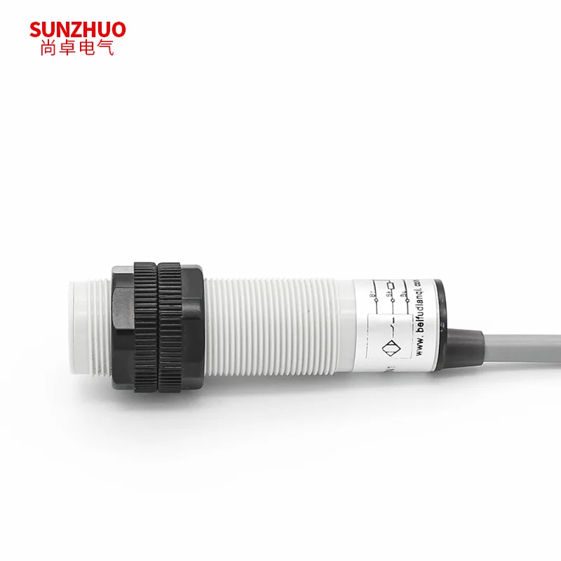 

Бесконтактный переключатель, емкостный неметаллический индукционный датчик, оригинальный, постоянный ток, три провода, NPN, обычно открывается 24 В