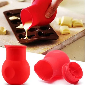 

Chocolate Melting Silicone Pot Mould Practical Drink Water Bottle Milk Baking Pouring Macaron Chocolate Container Travel Bottle