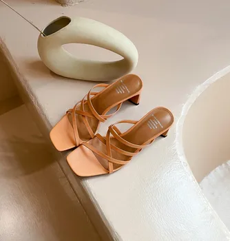 

MLJUESE 2020 women slippers Soft patent leather Rome style summer open toe black color sandals party dress wedding size 40