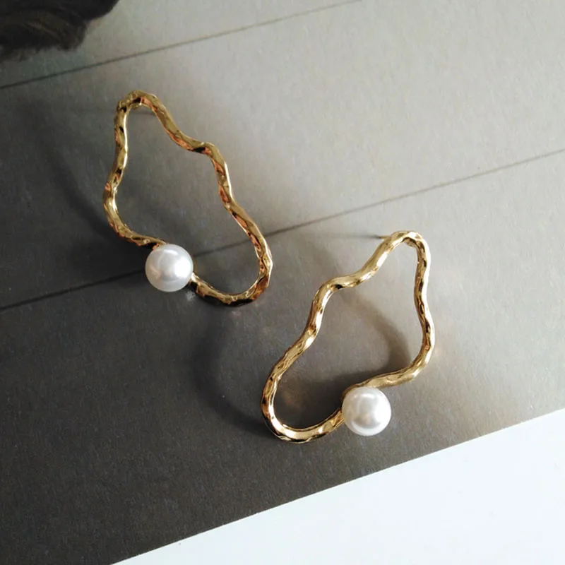 Irregular Gold Color Metal Hollow Clouds Imitation Pearl Stud Earring Abstract Classic Geometric For Women Party | Украшения и