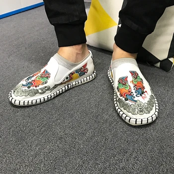 

Harajuku Mens Vulcanize Shoes Man Canvas Women Espadrilles Men Flats Shoes Loafers Rubber Spring Fashion Embroider Shoes Light