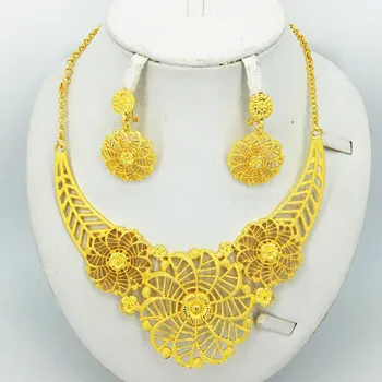 

The new wholesale fashion jewellery set is brighter dubai gold jewellery for women's anniversary parties and birthday trips