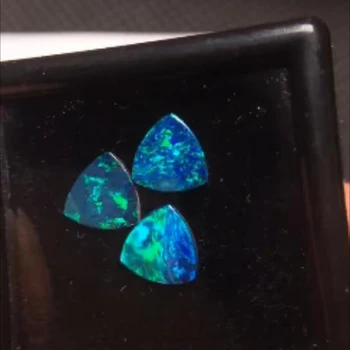 

A1231 AustraliaTriangle Natural Double-layers Opals Loose Gemstones Loose Beads for Jewelry Making for Earrings Making
