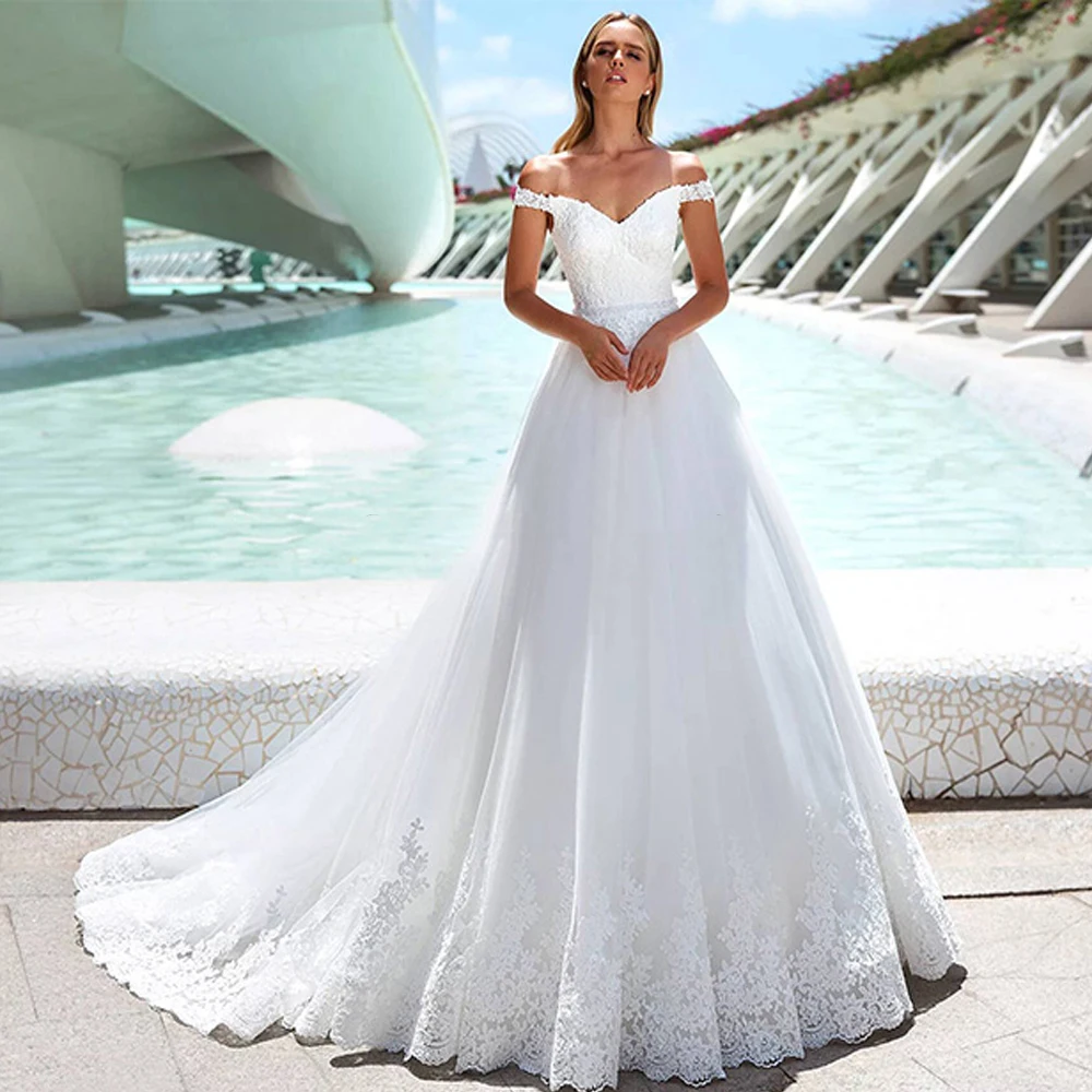 Увлекательный, с кружевными аппликациями, трапециевидной формы Свадебные платья с бисером и поясом, сексуальное платье с открытыми плечами и V образным вырезом Свадебные платья с глубоким вырезом на спине