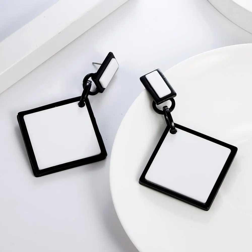 FishSheep Fashion White/Black Acrylic Heart Round Pendant Long Earrings Geometric Drop Dangle Earring Women Statement Jewelry - Image 5