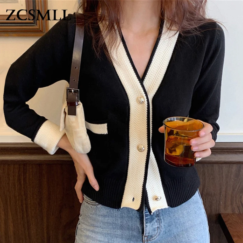 

ZCSMLL Korean autumn all-match retro V-neck contrast color edging design pearl buckle short knit cardigan sweater women