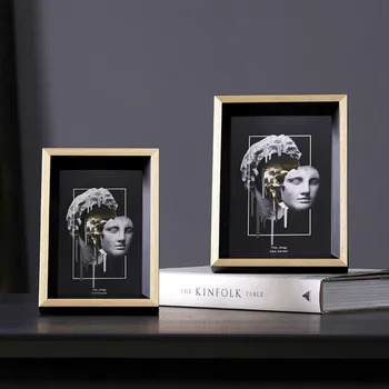 

European Solid Wood Gold Photo Frame Display Stand Personality Creative 6 Inch 7 Inch Photo Frame Decorations Desktop Ornaments
