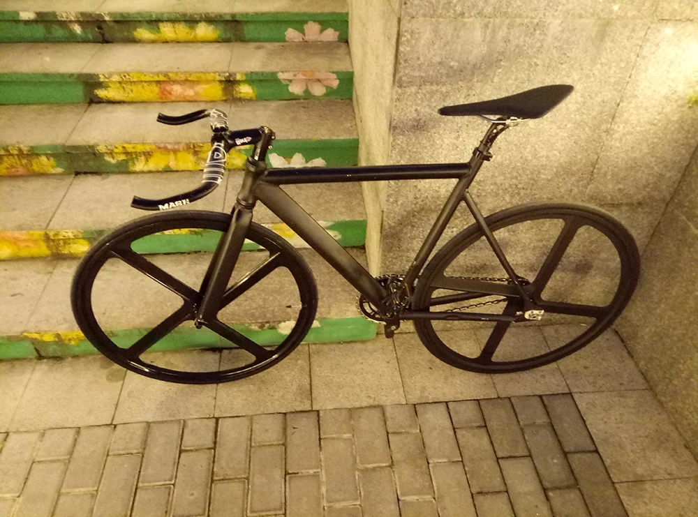 Fixie Bike Urban Track Bike frame with Aluminum Fork 4 spokes Magnesium Alloy RIM road bicycle Fixed Gear Bike single speed Fixie Bike Urban Track Bike frame with Aluminum Fork 4 spokes Magnesium Alloy RIM road bicycle Fixed Gear Bike single speed