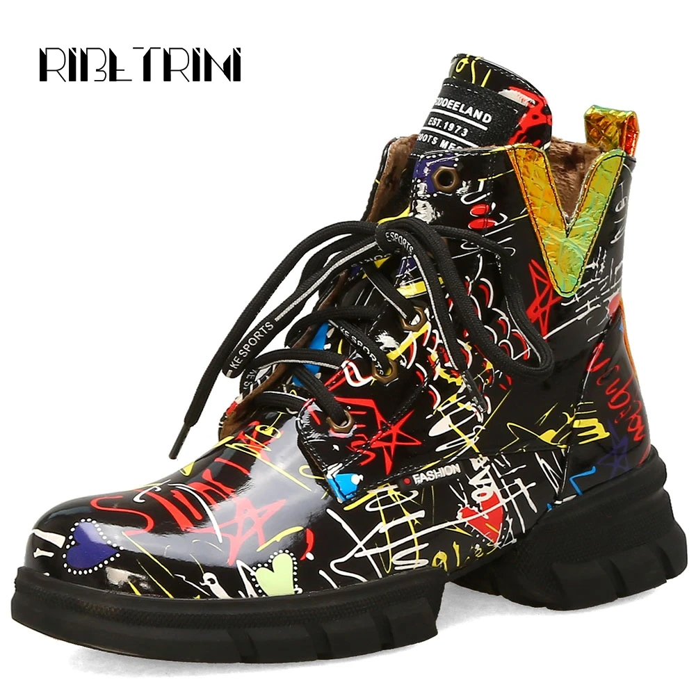 

RIBETRINI British Style Graffiti Thick With Newspaper Pattern Short Boots Students Large Size Martin Boots Women Big Size 33-43
