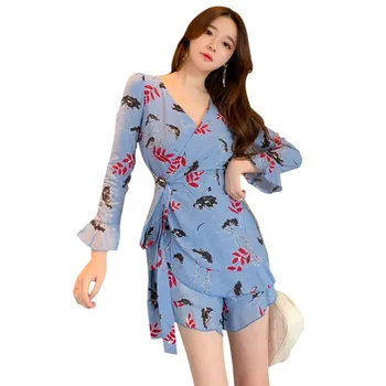 

Women V-neck Print Fashion Playsuits Autumn Long Sleeve Waist Lace Up Short Jumpsuit Femme Newest 2020